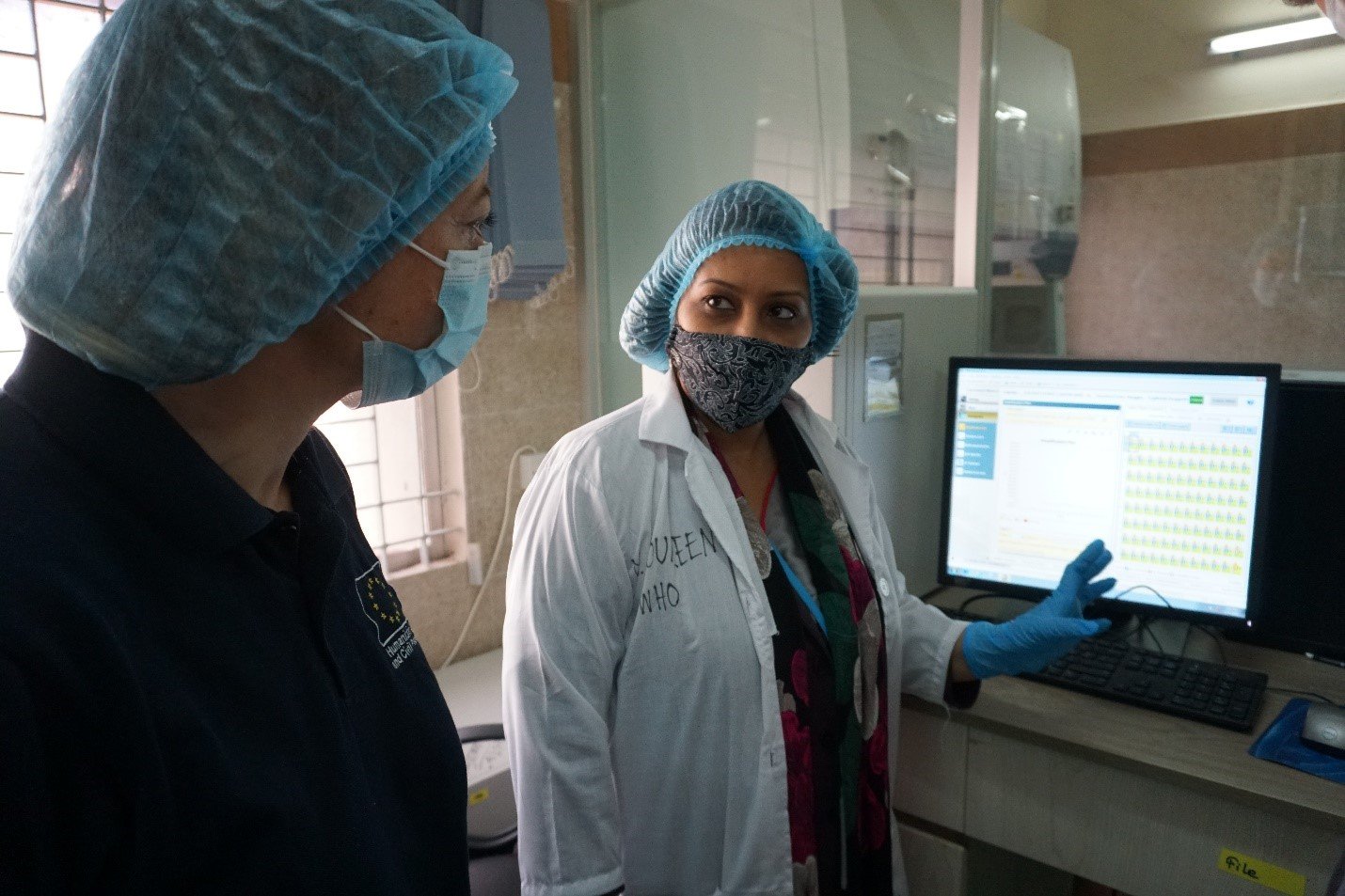 Д-р Мурин с Даниэлой д'Урсо, главой Бюро европейского сообщества по гуманитарным вопросам, в Бангладеш